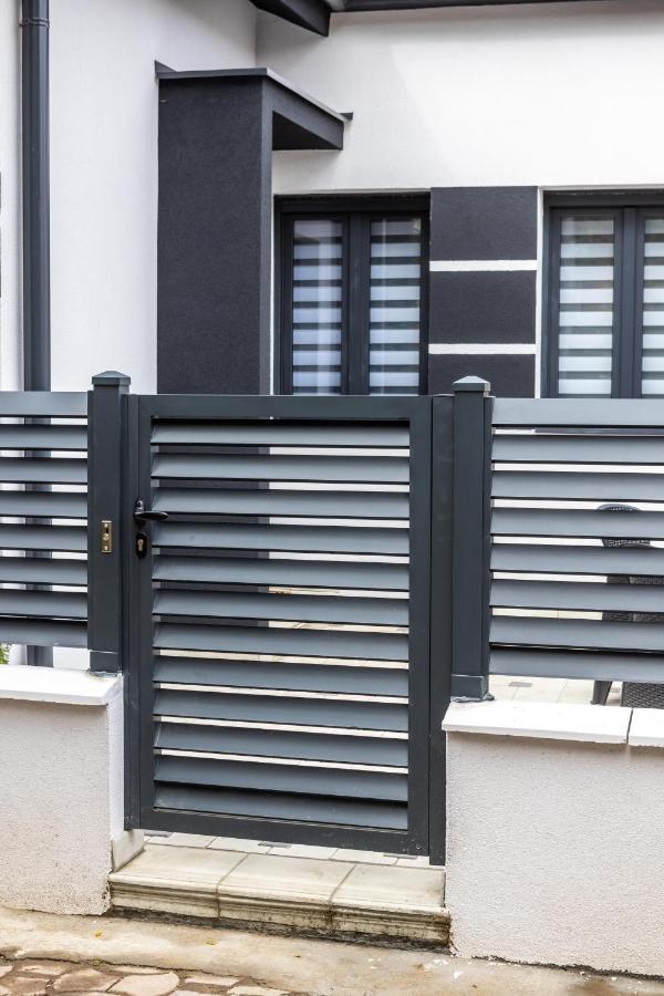 Rubikon Free Parking Apartmani Dusanovac Εξωτερικό φωτογραφία